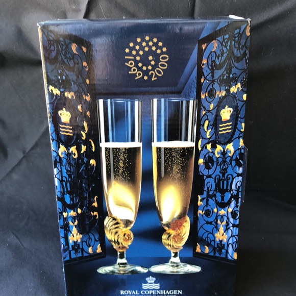 1999-2000 Royal Copenhagen flutes - Picture 2 of 9